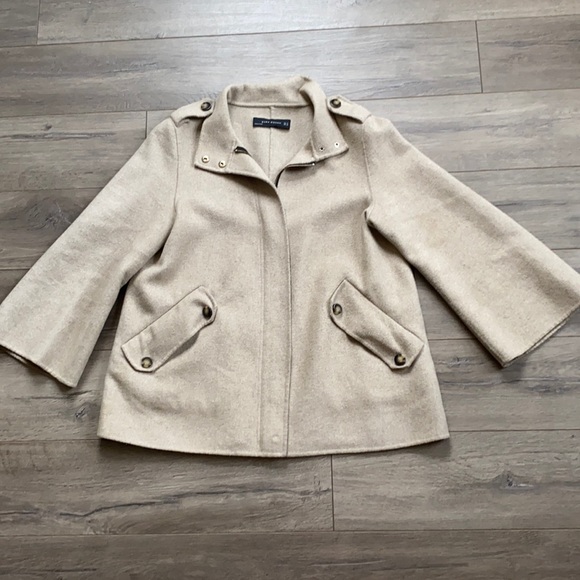 Zara Beige Jacket - Size Medium - Picture 1 of 5